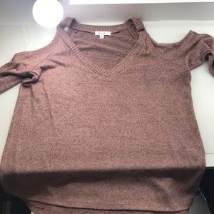 Blouse with cut out shoulders